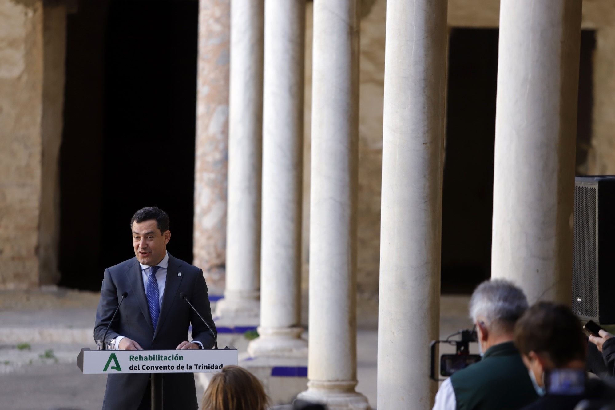 El presidente Moreno visita el convento de la Trinidad de Málaga