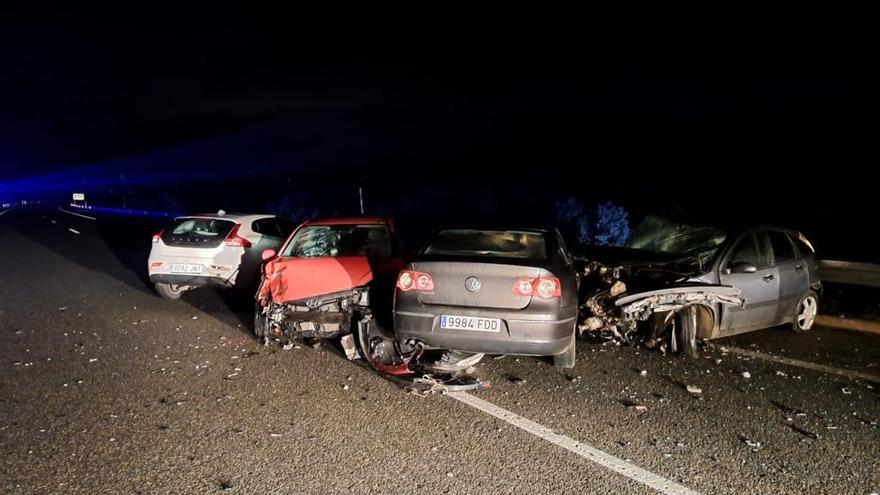 Las placas de hielo provocan tres accidentes y al menos seis heridos en Castilla y León