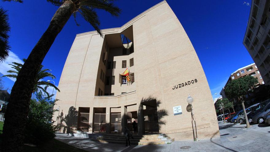 Prisión para el detenido por apuñalar a otro en defensa de una mujer en Beniarjó