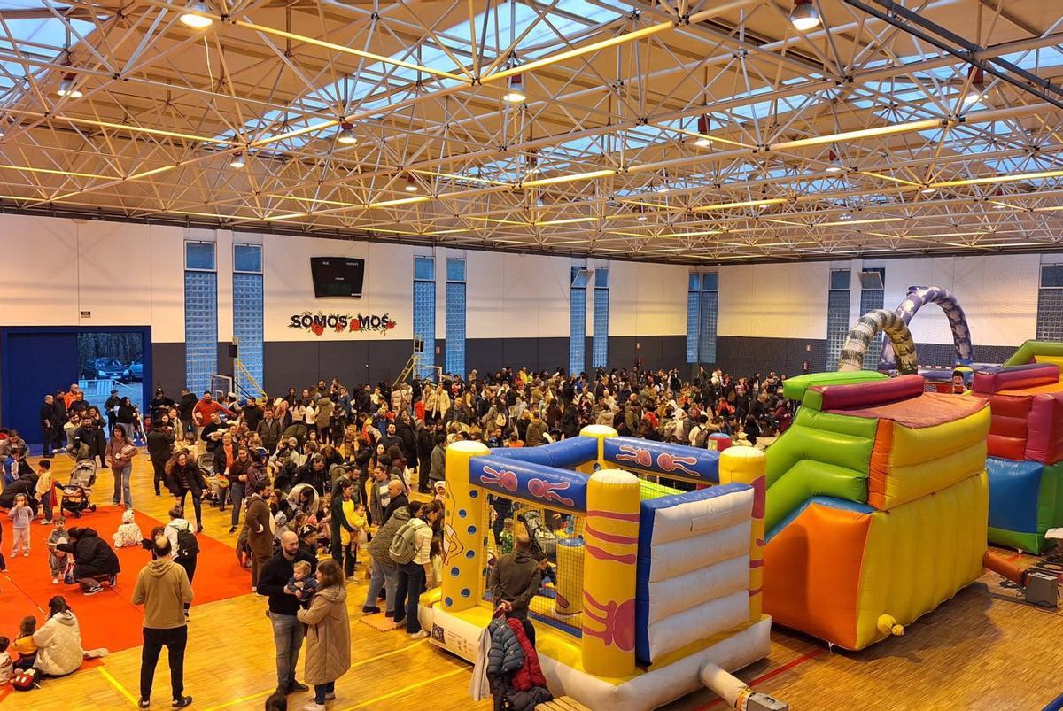 Gran festa infantil do pasado luns en Mos.   | // D.P.