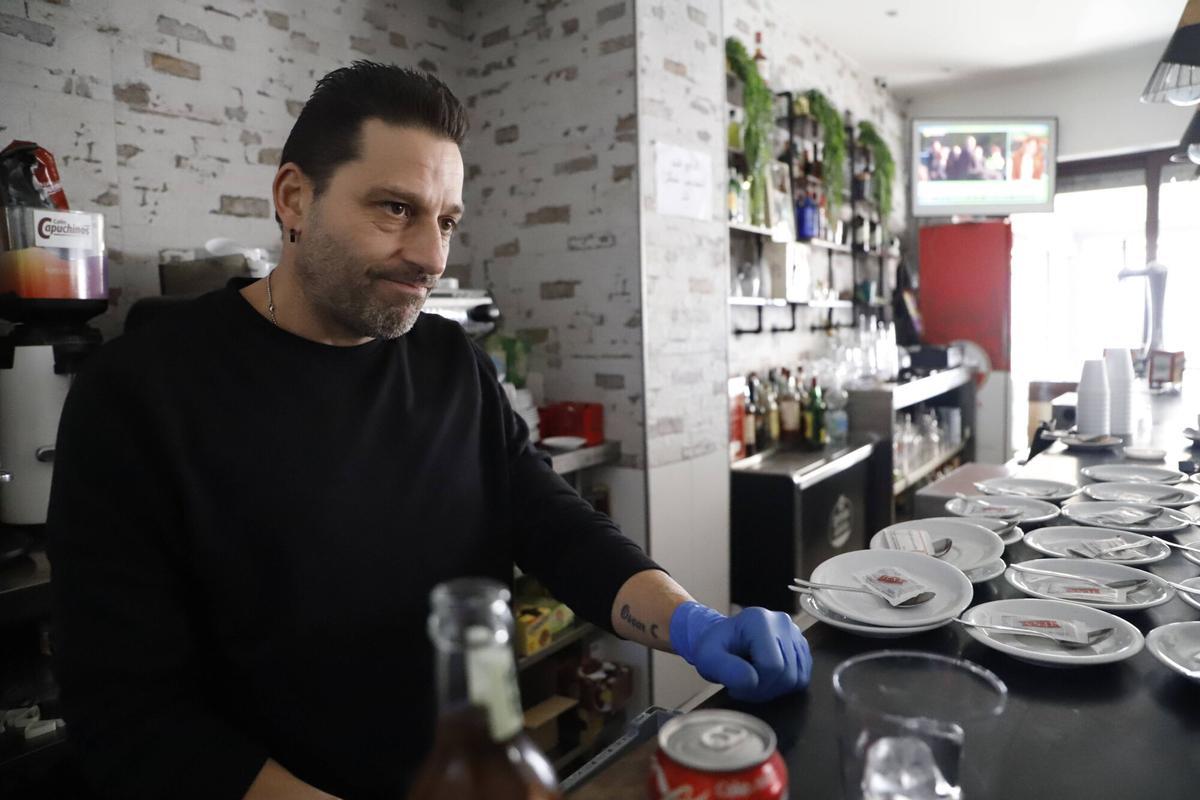 Óscar, del mesón Los Monteros.