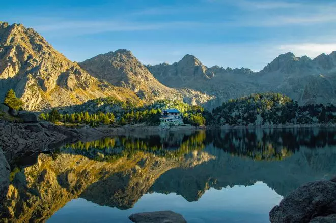 El único Parque Nacional de Cataluña esconde más de 200 lagos de origen glaciar