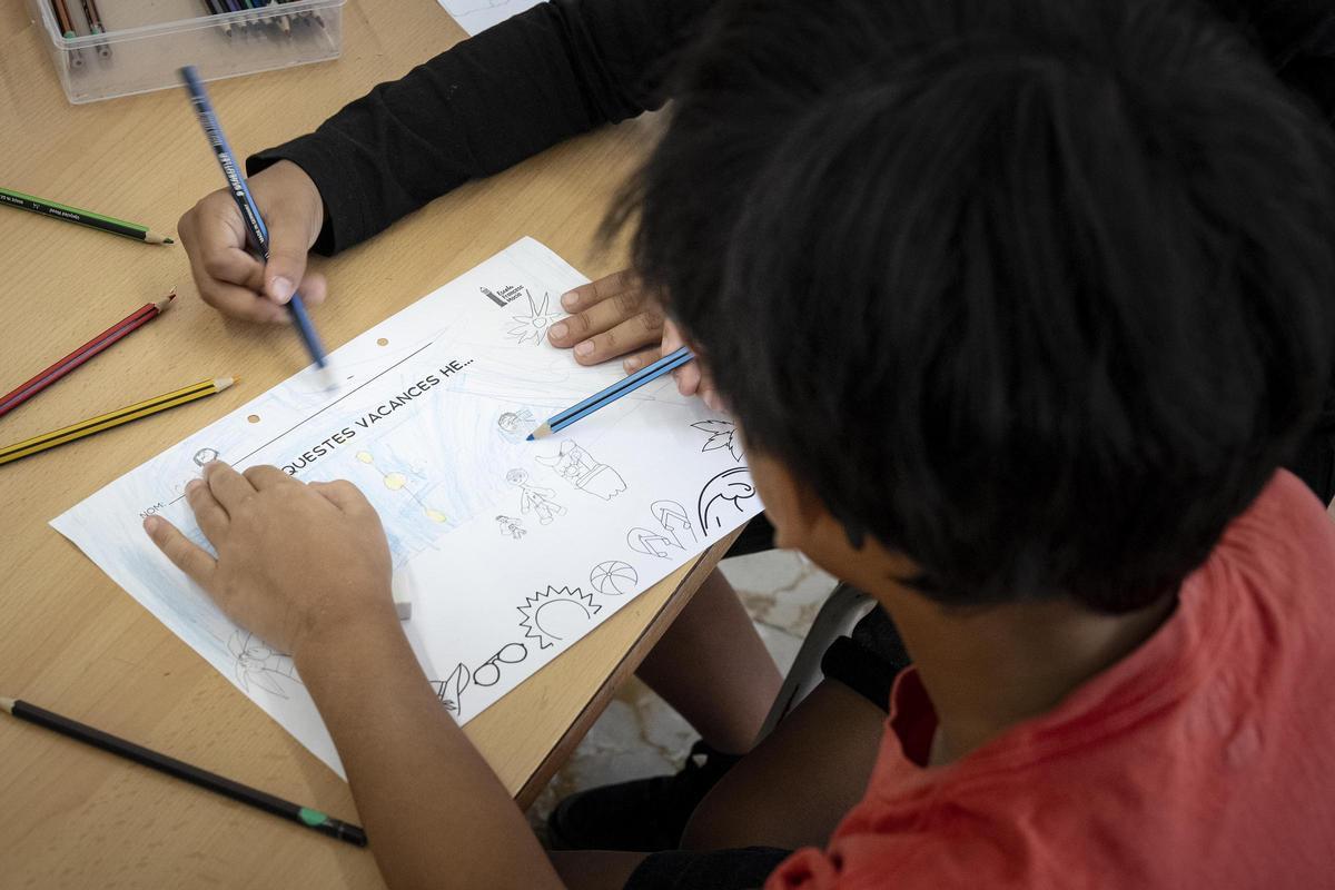 Alumno en un aula catalana el primer día de curso.