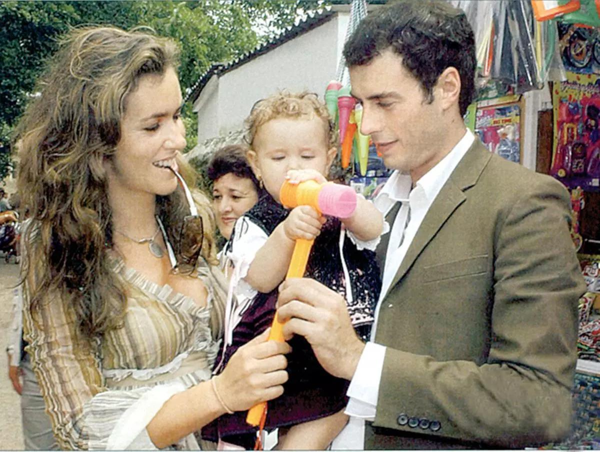 Arancha del Sol, junto a su esposo, Finito de Córdoba, y su hija Lucía, en la romería de San Antoniu, en Cangas de Onís, en 2009.