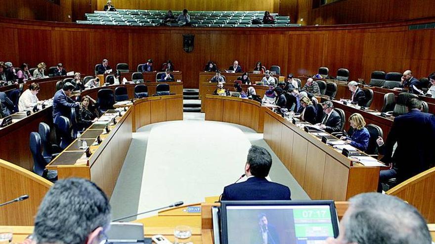 Los diputados cobraron casi 530.000 euros en dietas en seis meses y medio