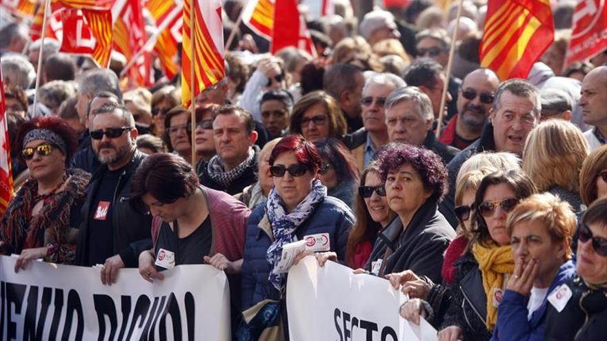 UGT y CCOO se movilizarán si los salarios no aumentan en el 2018