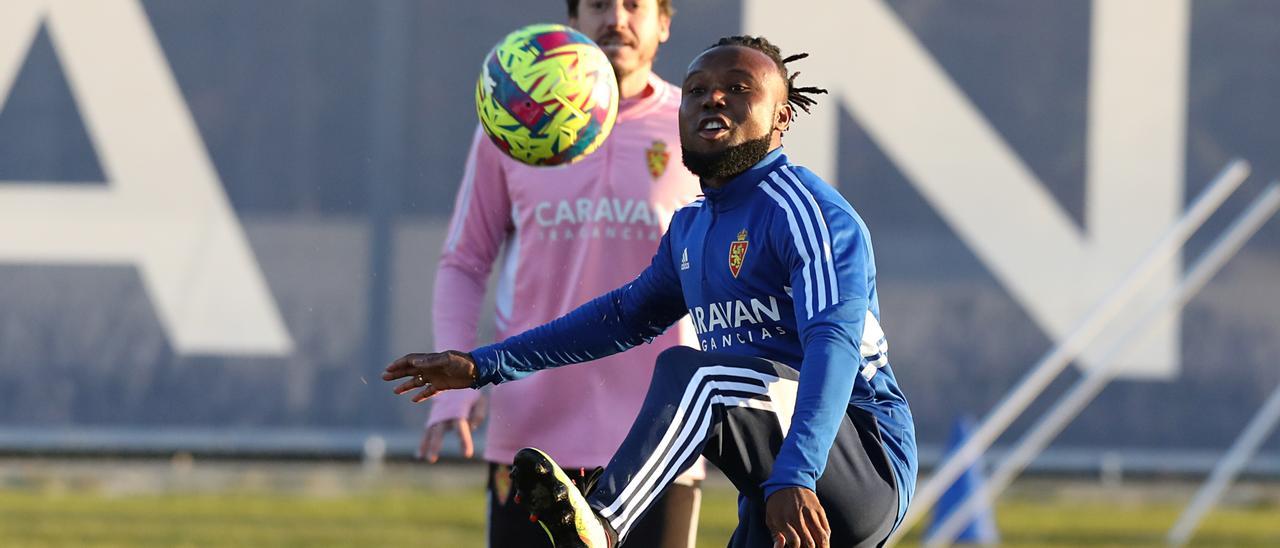 James, durante un entrenamiento del Real Zaragoza.