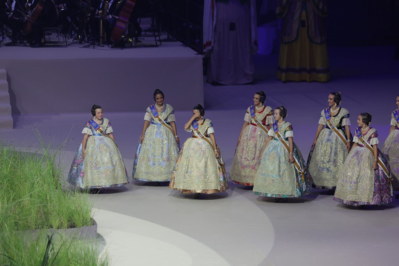 Berta Peiró y Lucía García dicen adiós a su año como falleras mayores de València 2025