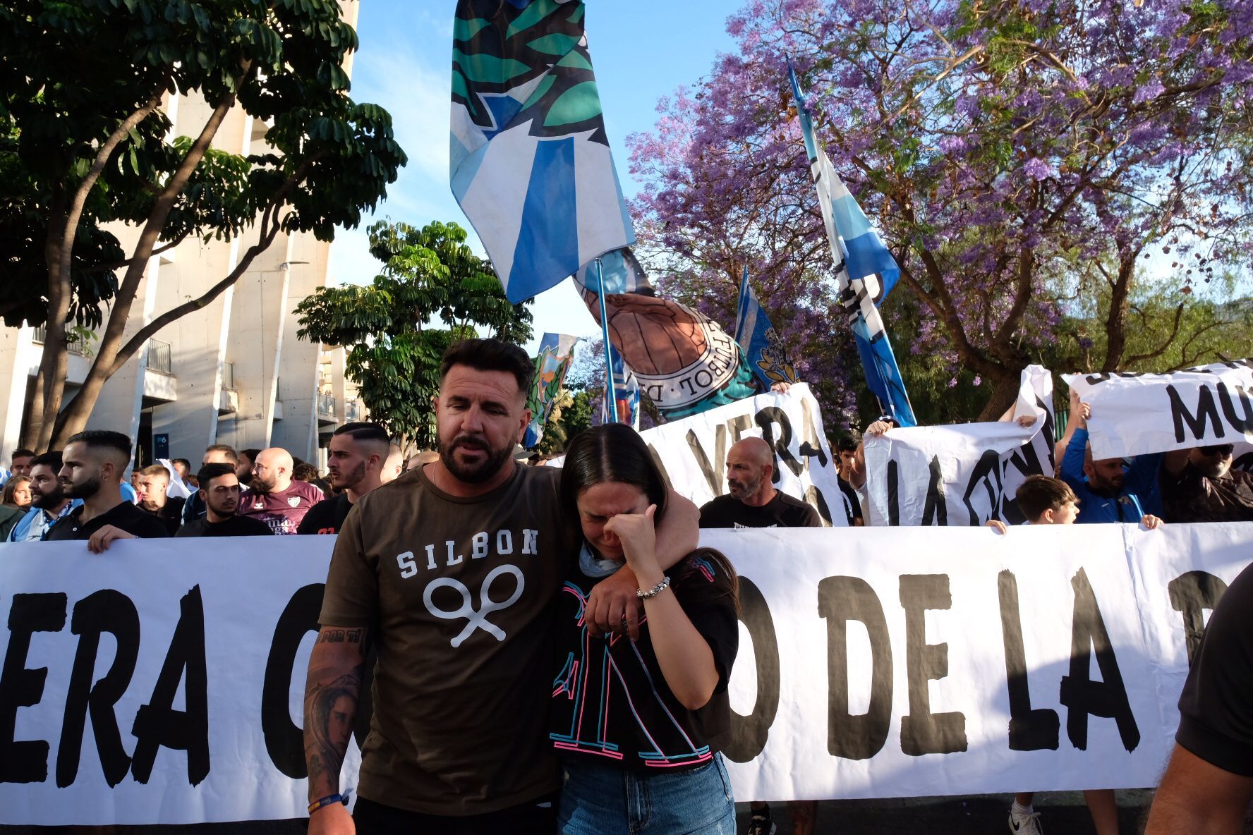 La protesta de la afición antes del Málaga CF - CD Mirandés, en imágenes