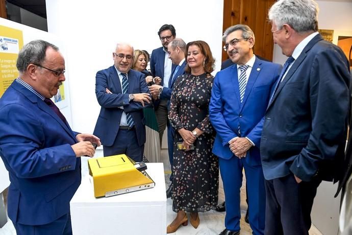 23-10-19 LAS PALMAS DE GRAN CANARIA. CASASA CONSISTORIALES. LAS PALMAS DE GRAN CANARIA. Exposición 40 años de Guaguas Municipales. Fotos: Juan Castro.  | 23/10/2019 | Fotógrafo: Juan Carlos Castro