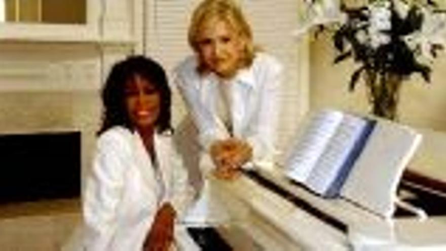 Whitney Houston admite que tomaba droga