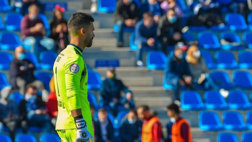 Xavi Ginard se despide entre lágrimas del Atlético Baleares