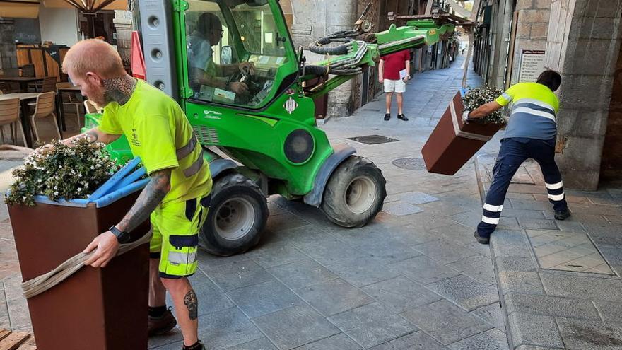 Torroella de Montgrí instal·la jardineres i nous bancs a l&#039;Estartit