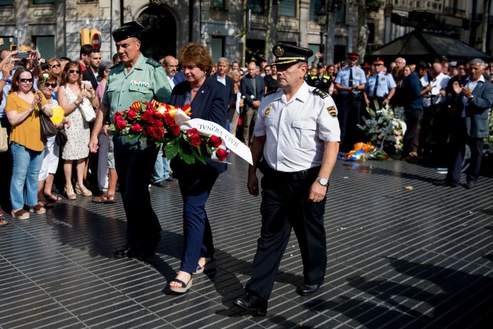 Homenaje en Las Ramblas a las víctimas de los atentados de Cataluña