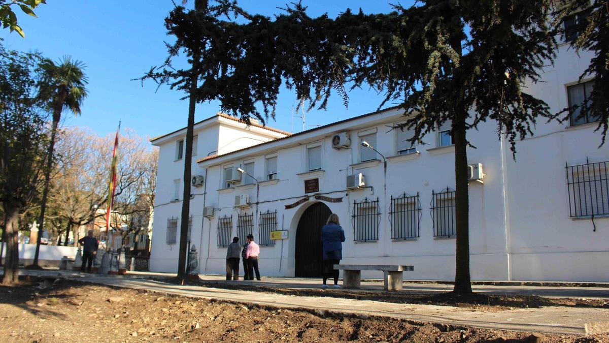 Vista del cuartel de la Guardia Civil en Cabra.