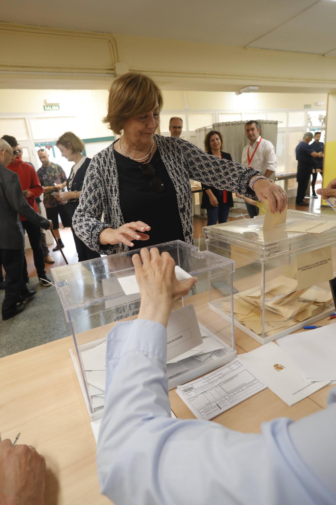 Las mejores imágenes de la jornada electoral del 28M en Asturias