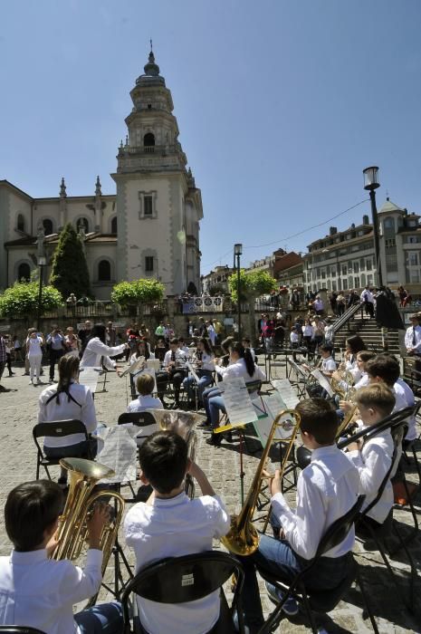 Encuentro de bandas infantiles en Mieres