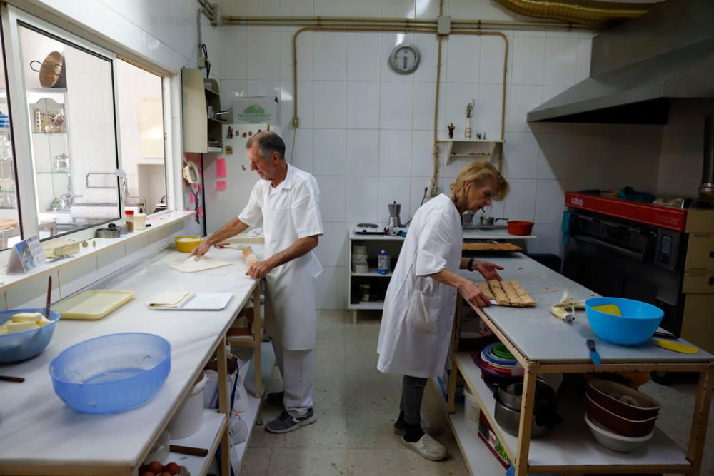 La histórica confitería Reina Astrid pone fin a 50 años de trabajo elaborando dulces belgas y franceses