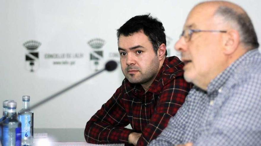 Carlos Rodríguez, izquierda, durante las jornadas formativas en Lalín. // Bernabé/Javier Lalín