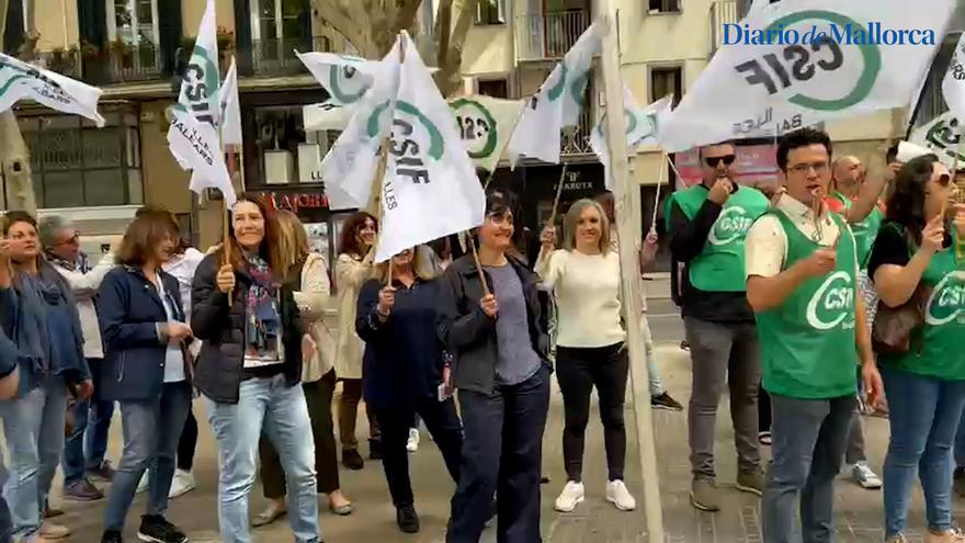 Los funcionarios judiciales vuelven a manifestarse en Palma contra el Ministerio