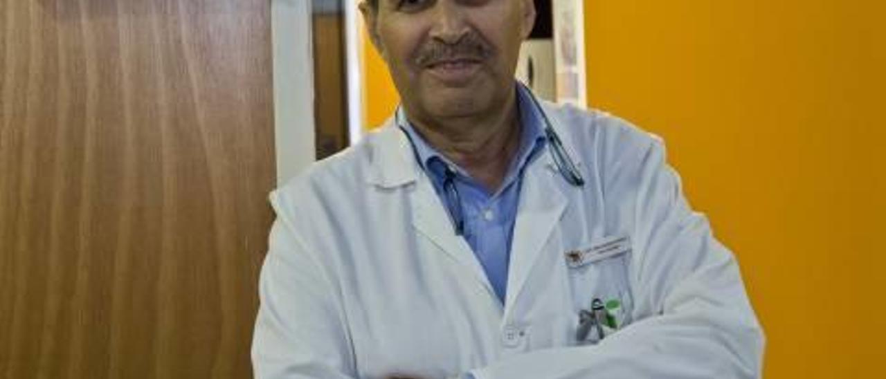 El doctor Félix Gutiérrez ingresará esta semana en la Real Academia de la Medicina valenciana.