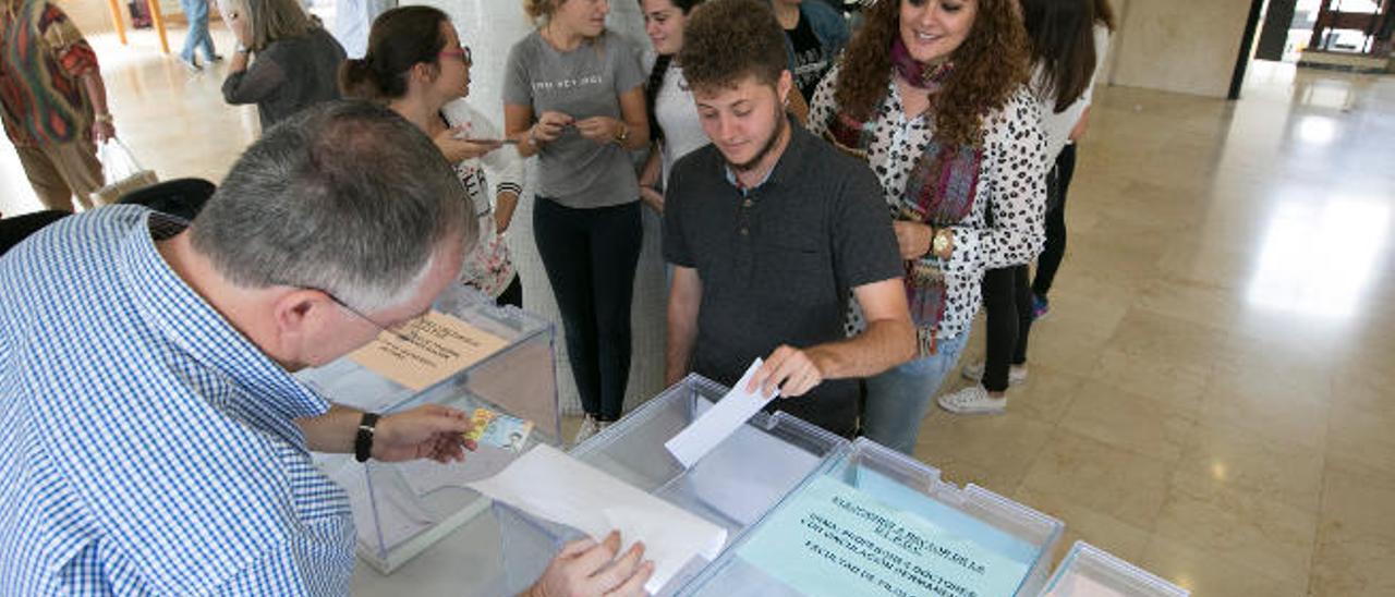 Los votos de Galván marcan el camino