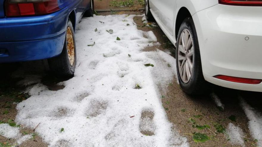 Una tempesta amb pedregada sorprèn Berga i el seu entorn