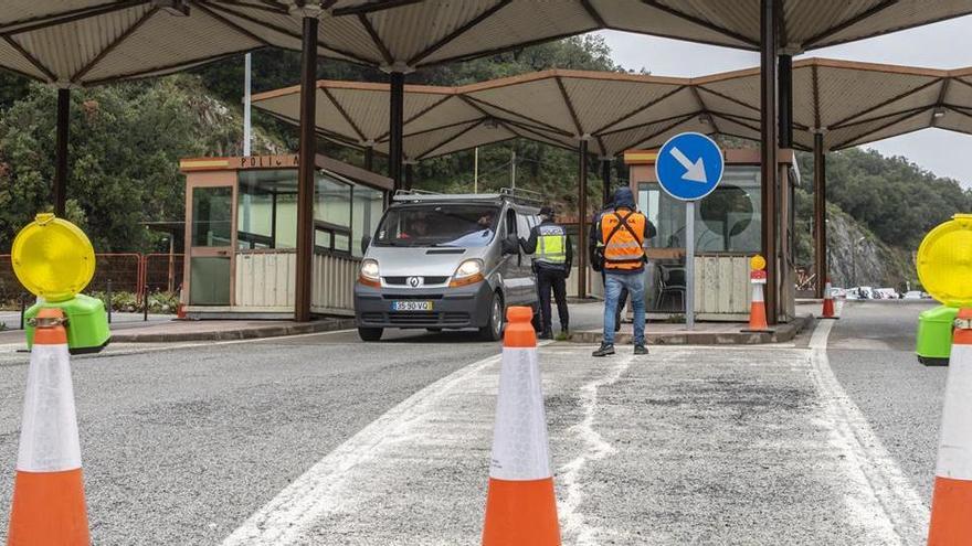 Control policial a la frontera del Pertús