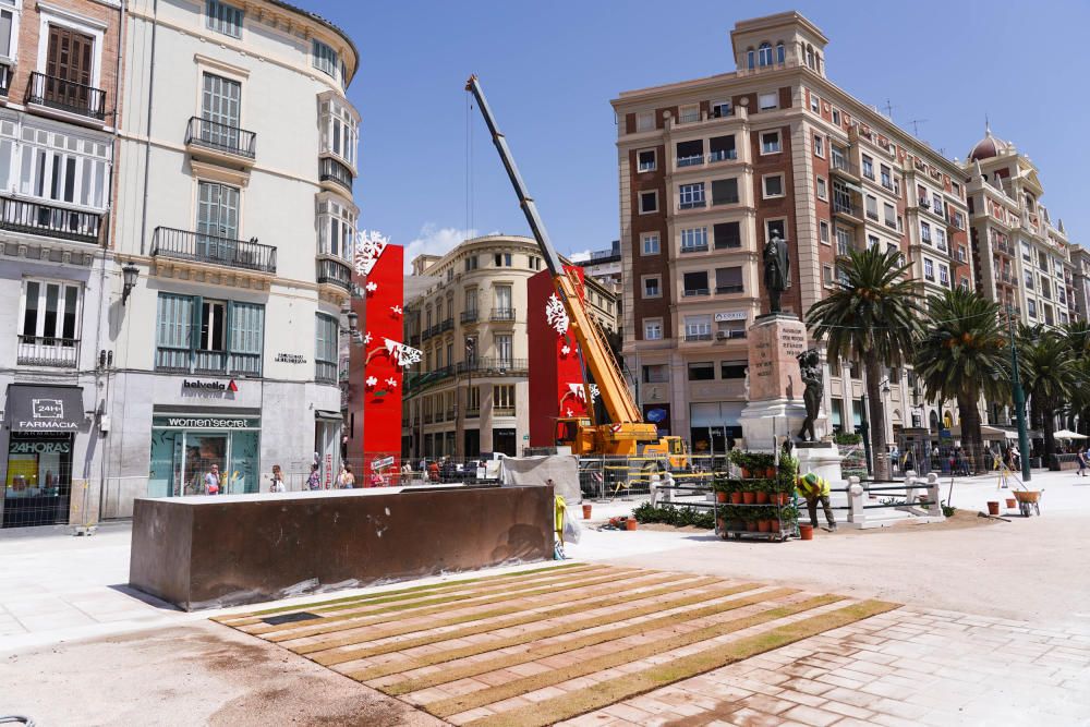 Montaje de la portada de Larios de la Feria del Ce