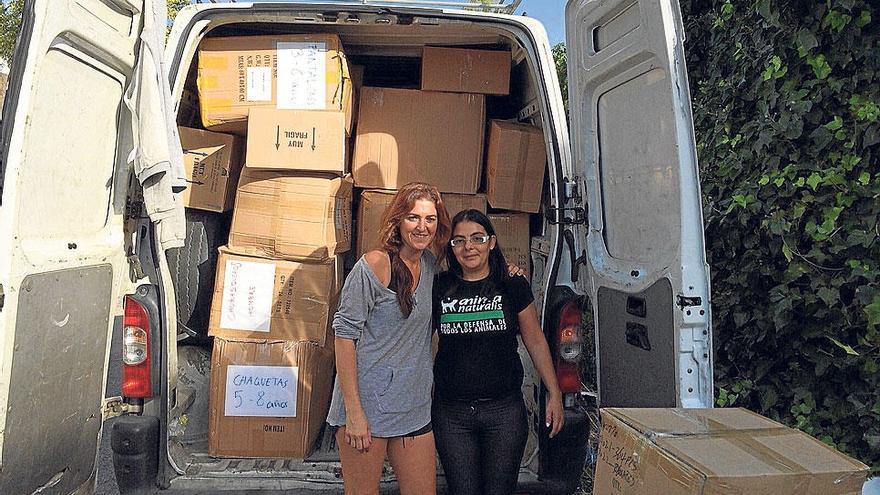 Entidades de Valencia recogen 1.000 kilos de ropa para la caravana solidaria de Alicante