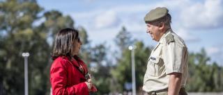La ministra de Defensa garantiza el futuro del Cefot de Cáceres: «Su papel es fundamental»