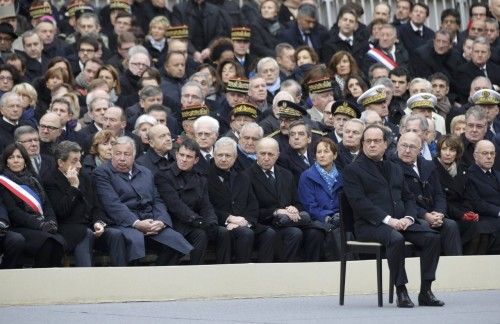 Homenaje a las víctimas del 13-N en París