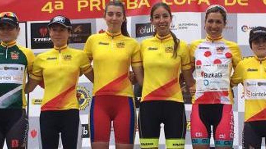 Las ganadoras del VII Gran Premio Ciudad de Elda y los maillots amarillos de la Copa de España