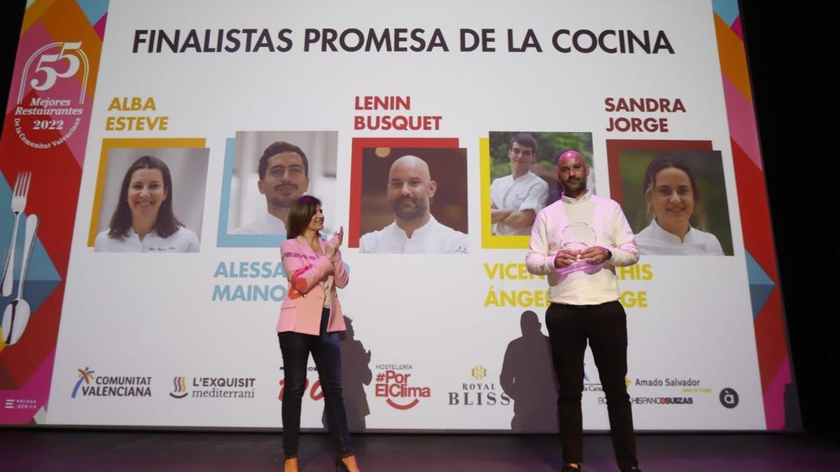 Lenin Busquet, chef de Abiss ha sido galardonado con el premio &quot;Promesa de la Cocina&quot;.