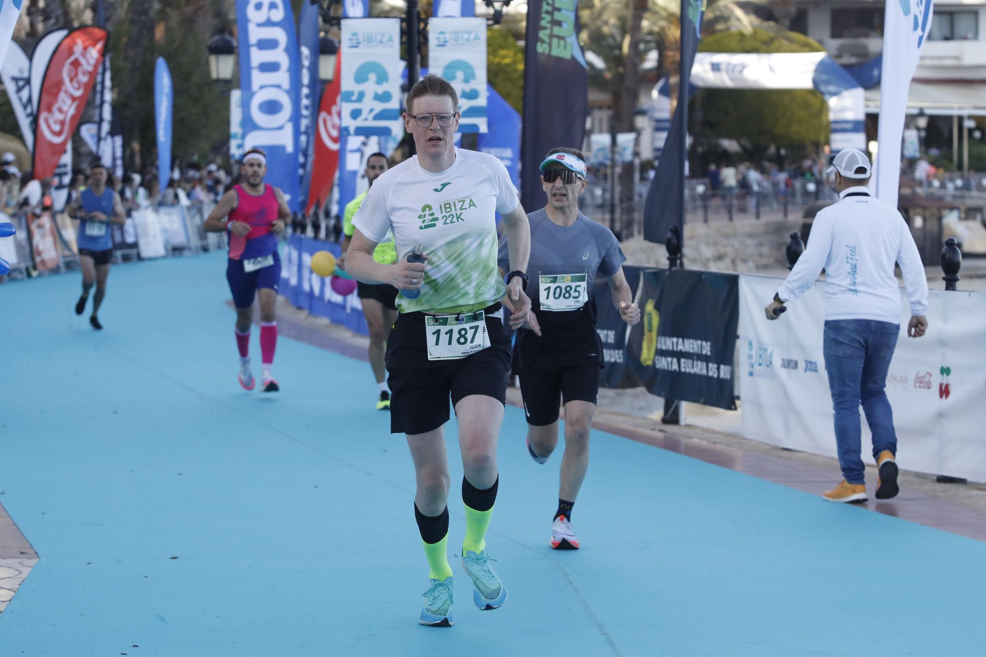 Búscate en nuestra galería de fotos del Santa Eulària Ibiza Marathon