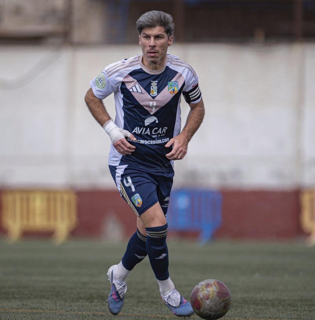 Stephane, el goleador del San Fernando. | SAN FERNANDO