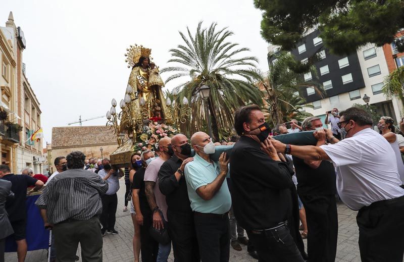 La Virgen vuelve a procesionar con público
