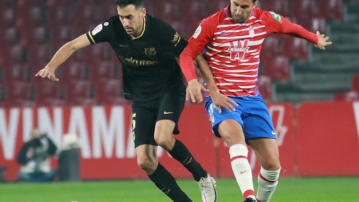 Sergio Busquets en el partit de Copa contra el Granada.