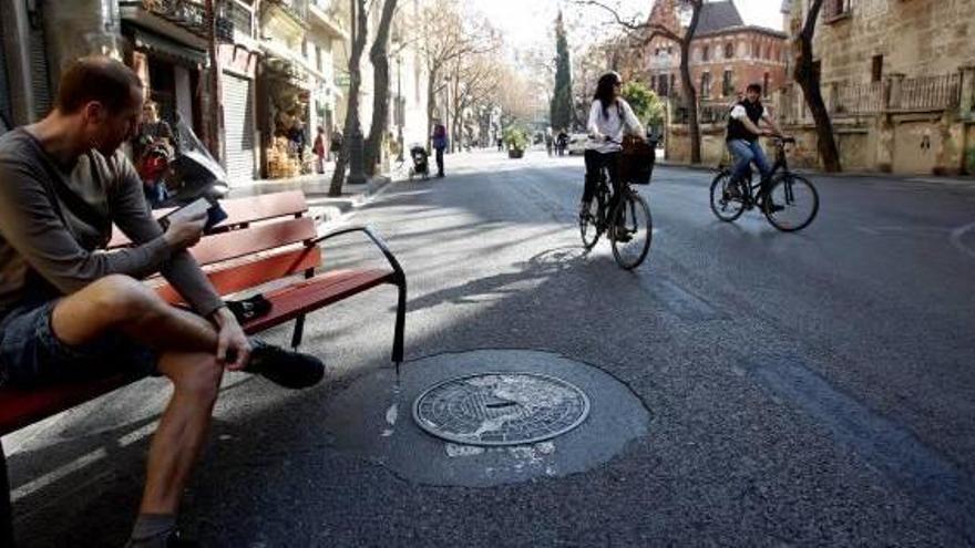 El Mercado acepta la peatonalización  pero no tolerará demoras en Brujas