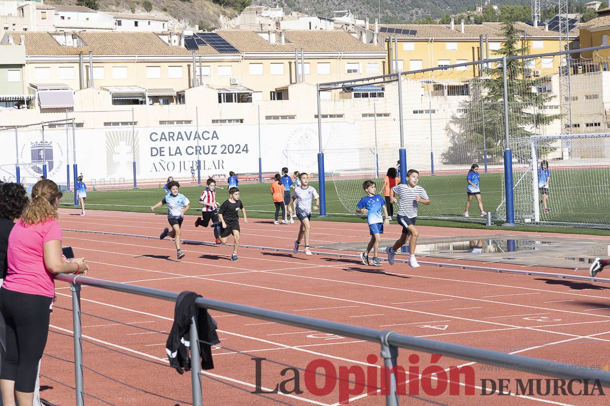 Abel Antón visitaba la Escuela Municipal de Atletismo de Caravaca