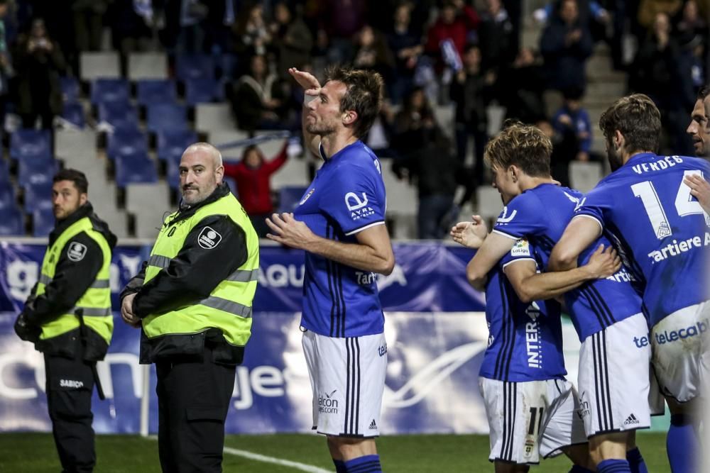 El partido entre el Real Oviedo y el Levante, en imágenes