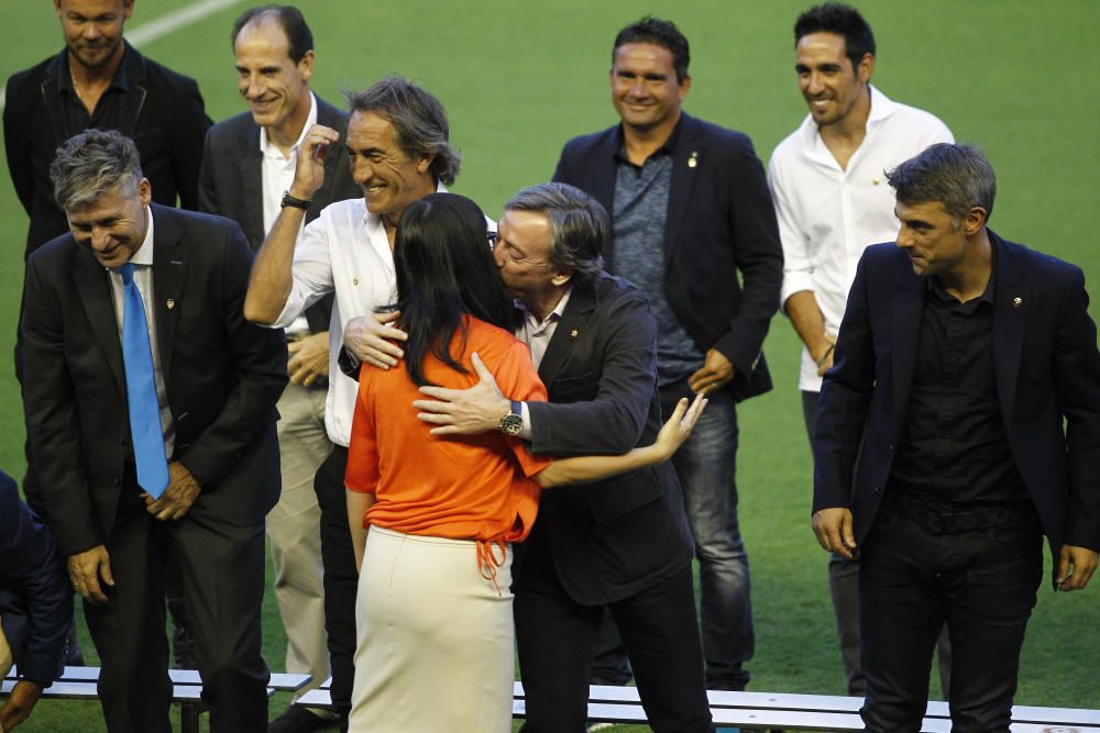 El Valencia rinde homenaje a sus socios más fieles