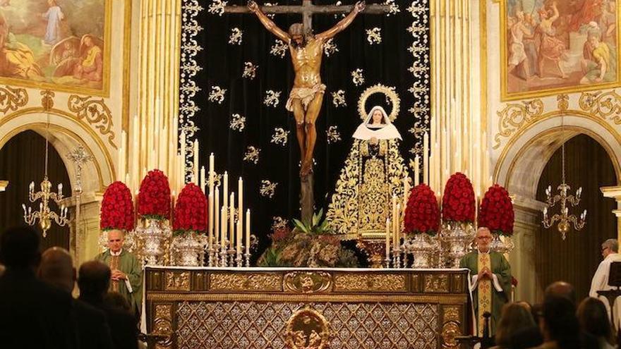 Un momento de la celebración del triduo de Mena en la Catedral.