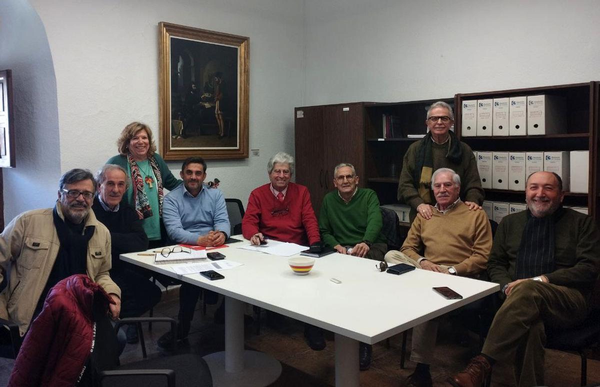 Reunión entre los vecinos de la Asociación Torre de la Malmuerta y el grupo provincial de IU.