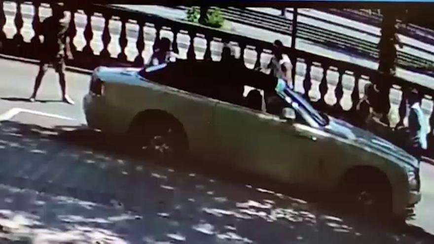 El vídeo de la agresión a tres turistas durante un intento de robo