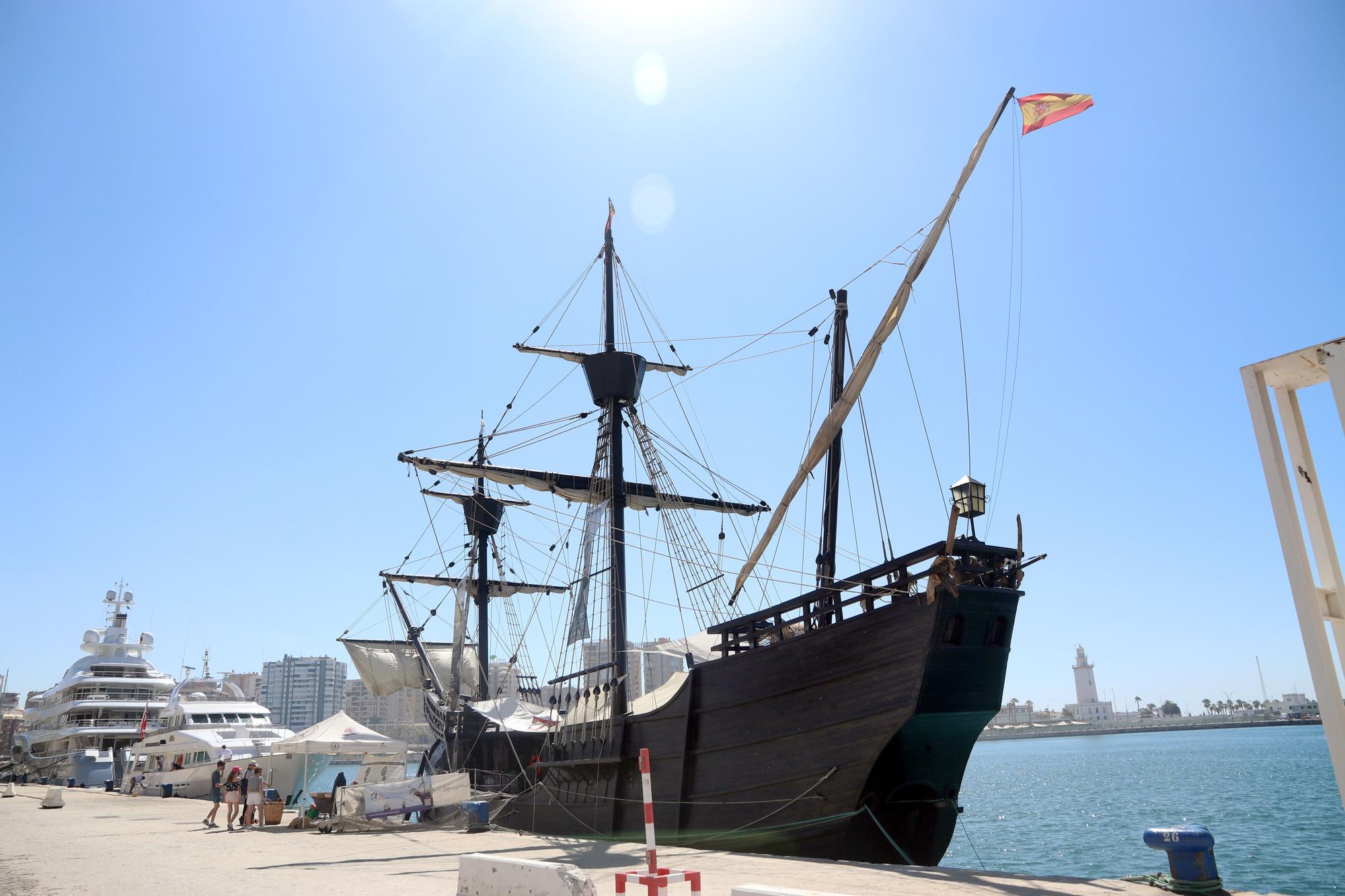 La nao Victoria hace escala en el puerto de Málaga