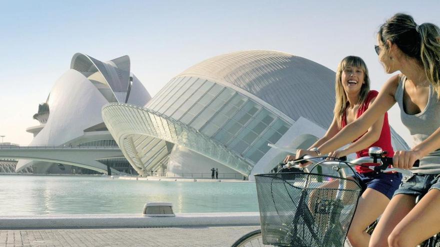 Airbnb busca anfitriones en València para ofrecer experiencias a los viajeros
