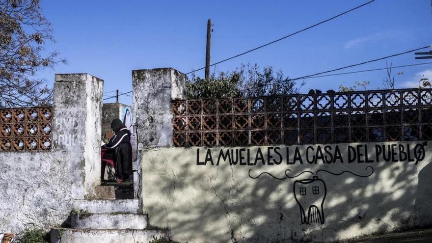 Los ‘okupas’ de La Muela recurrirán ante el TSJEx la sentencia que avala la recuperación del inmuebl ...