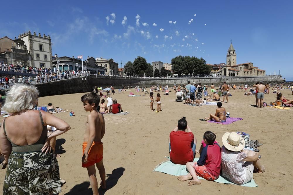 La danza prima y el Restallón en Gijón