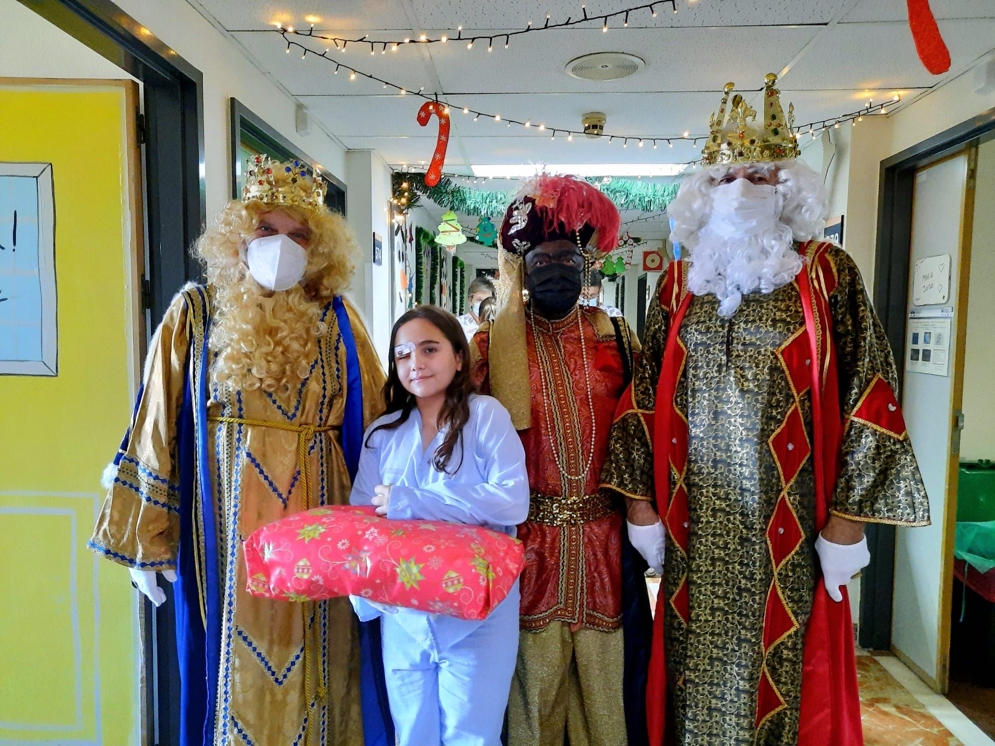 Los Reyes Magos, en los hospitales de Alicante y Sant Joan